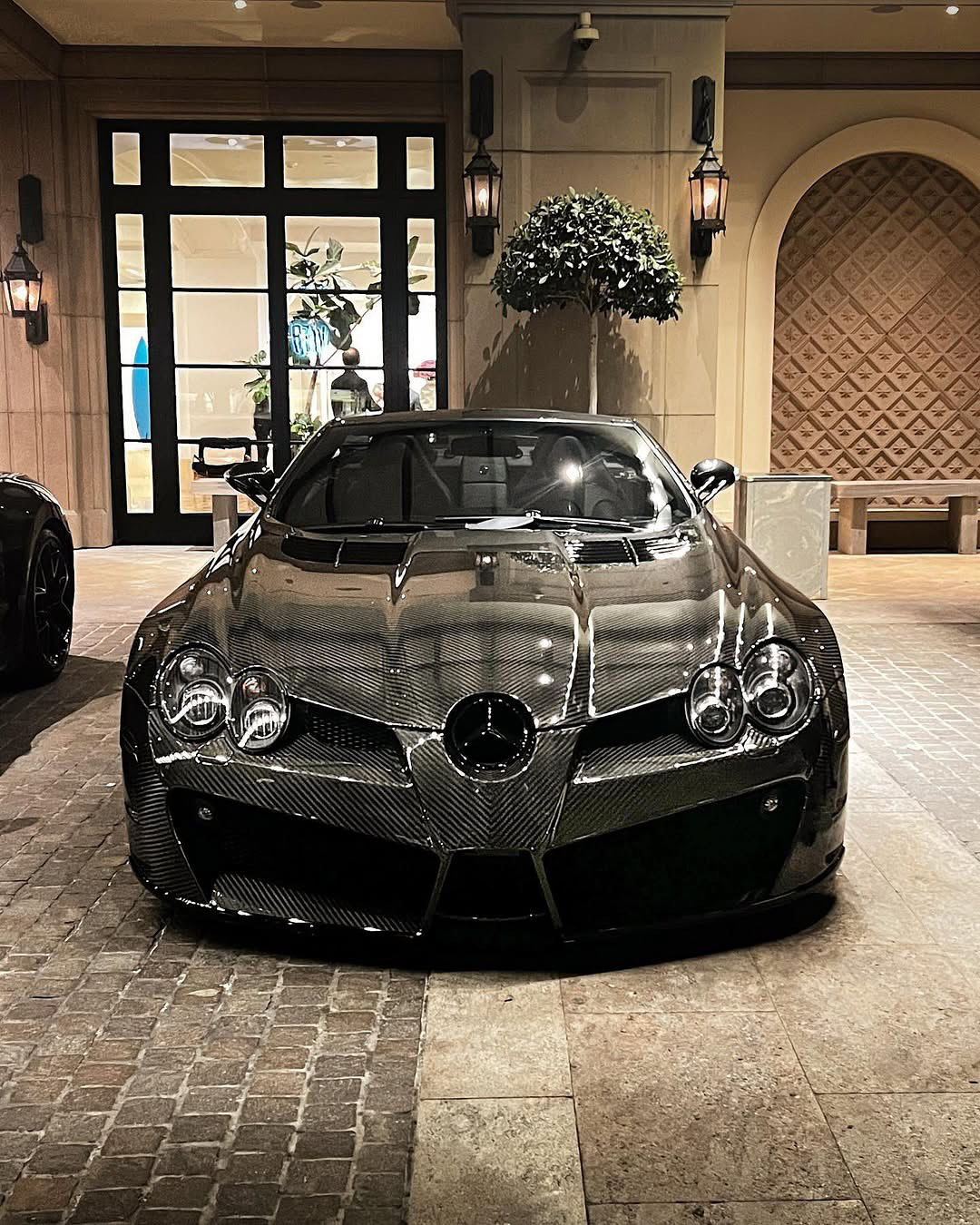 Mercedes-Benz McLaren SLR